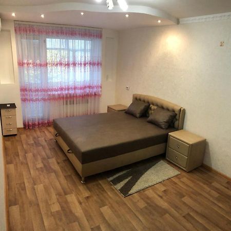 Apartment Shevchenka 154 Никопол Екстериор снимка