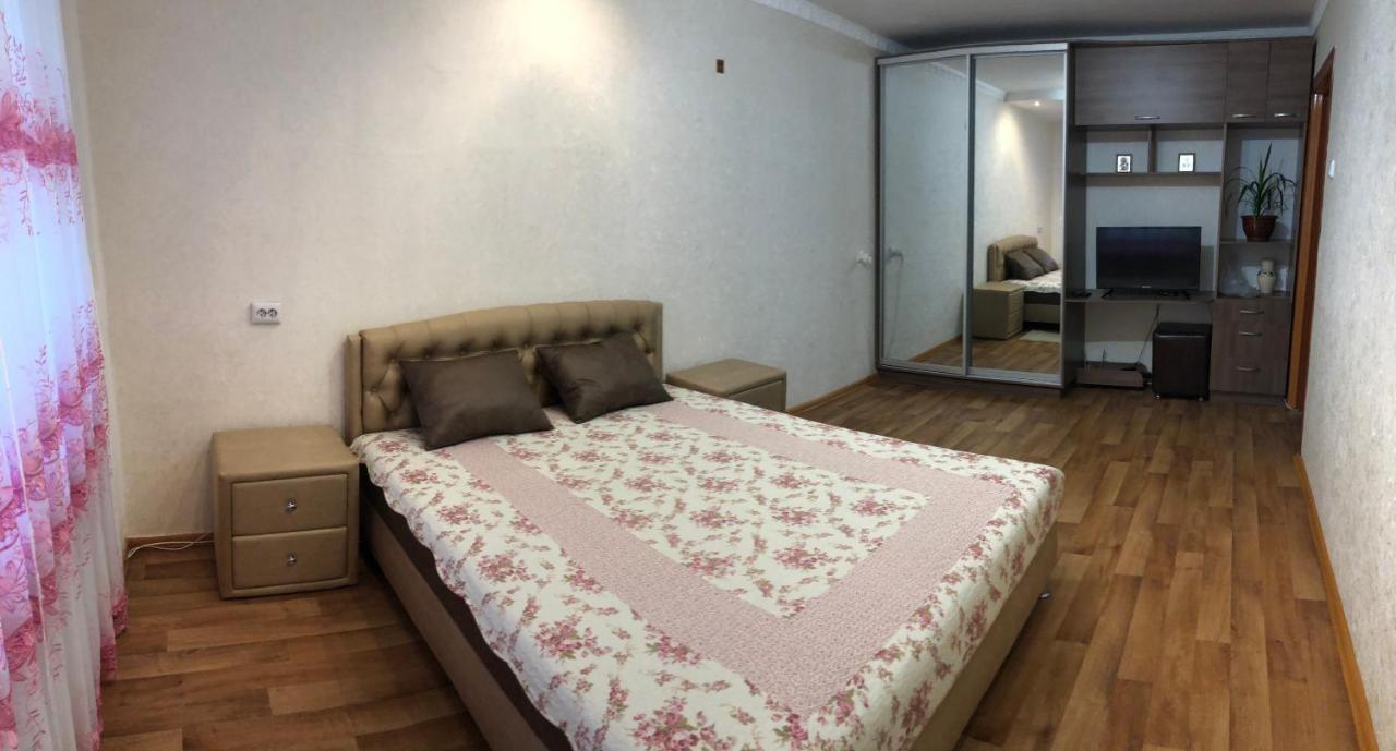 Apartment Shevchenka 154 Никопол Екстериор снимка